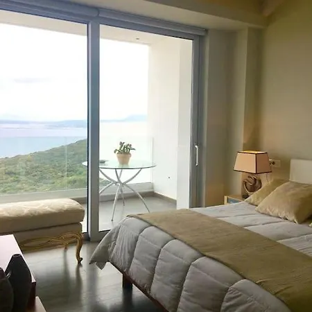 Вилла Luxury Seaside Villa,heraklion Crete